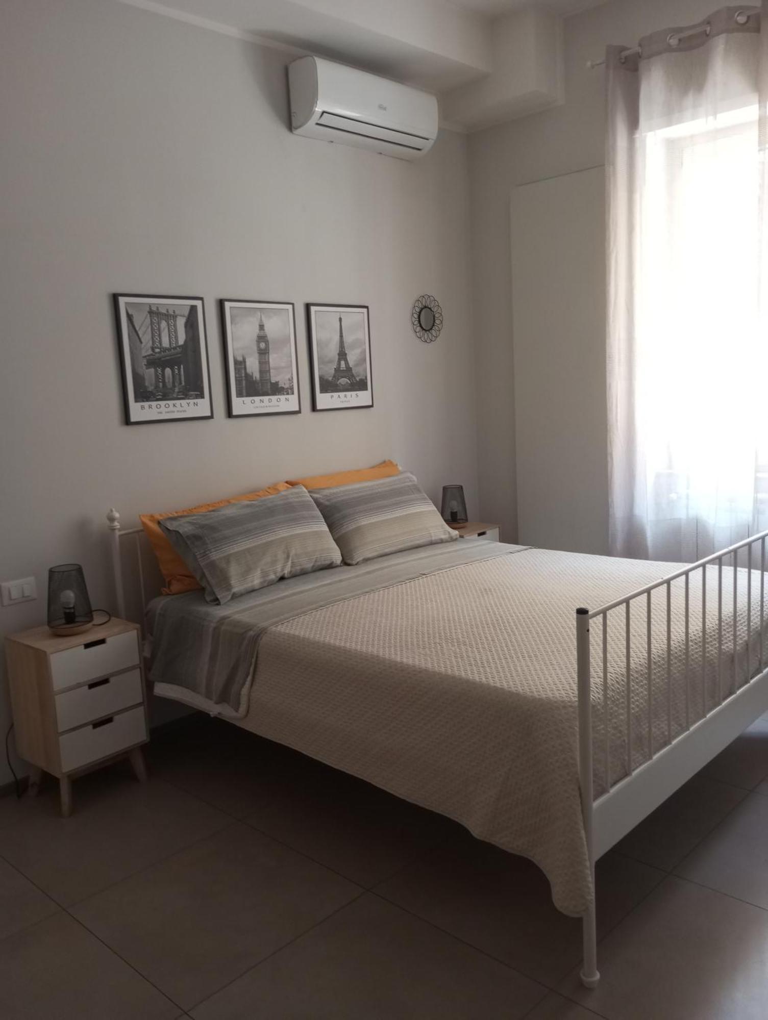 Holidaystudio Appartamento In Centro Salerno Eksteriør billede
