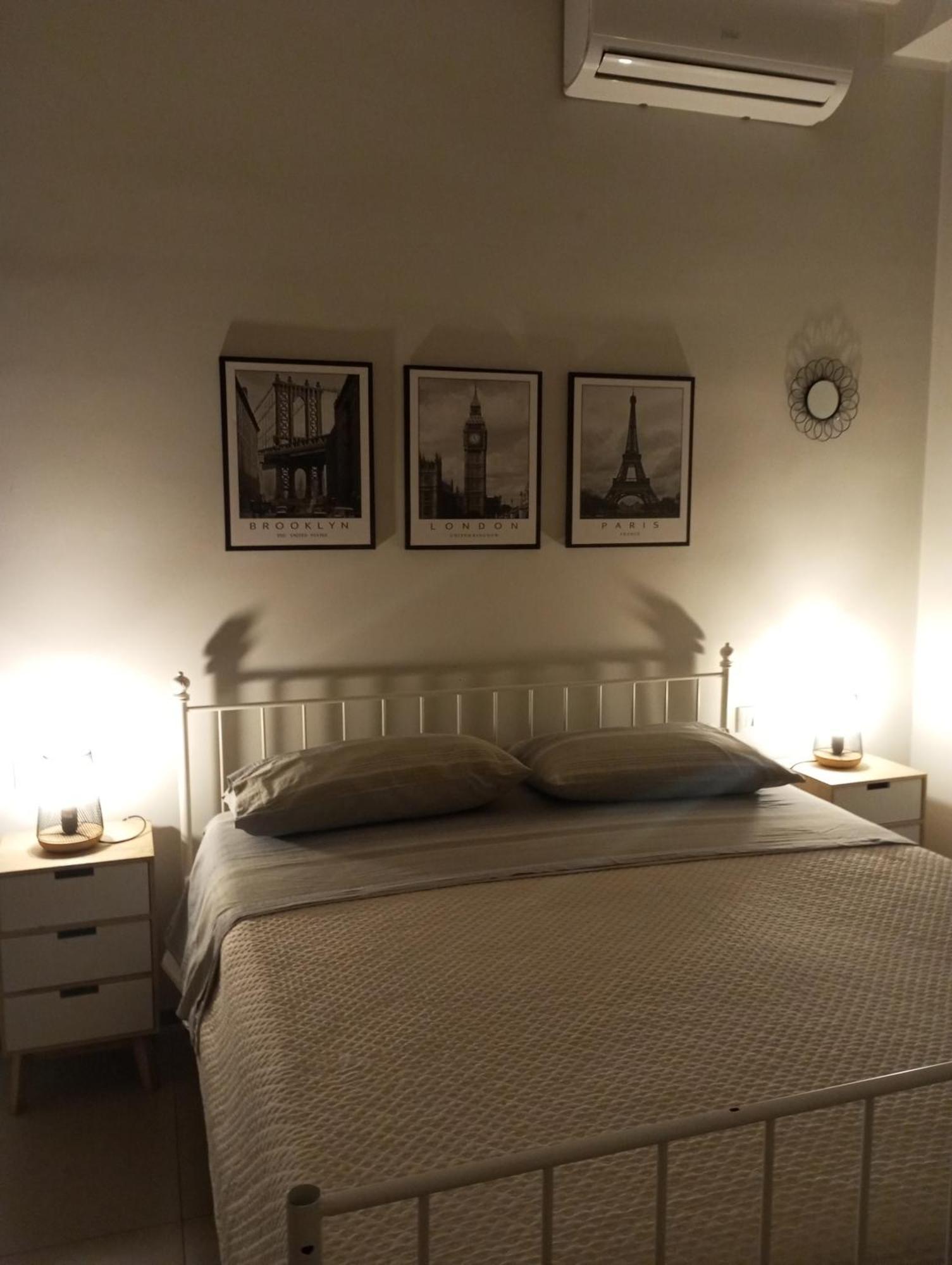 Holidaystudio Appartamento In Centro Salerno Eksteriør billede